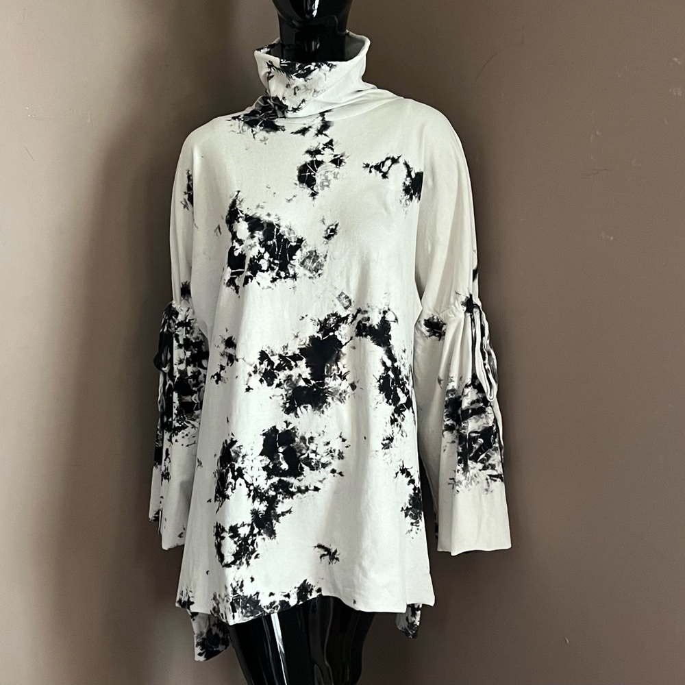 ERRANT sweatshirt